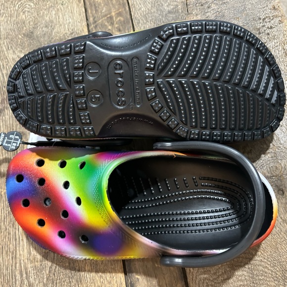 Solarized Black Crocs- Big Kids - Picture 4 of 4
